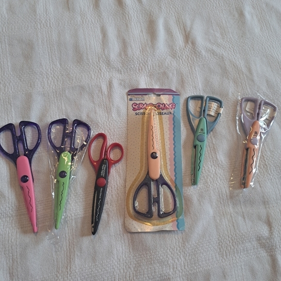 Paper crafting scissor bundle new and preowned - Picture 1 of 4